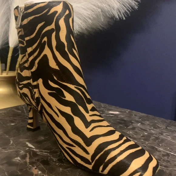 SAM EDELMAN Zebra Print Ankle Boots NWB!!!! - Picture 6 of 9